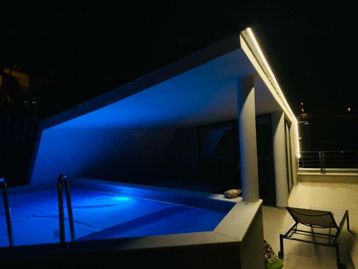 Apartments In Villa Ziza, Rooftop Swimming Pool Опатия Экстерьер фото
