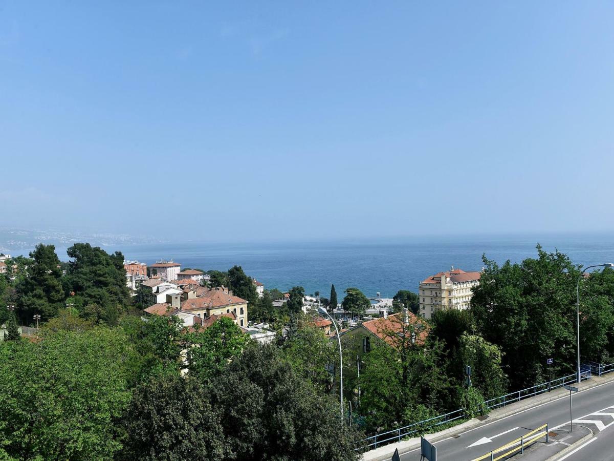 Apartments In Villa Ziza, Rooftop Swimming Pool Опатия Экстерьер фото