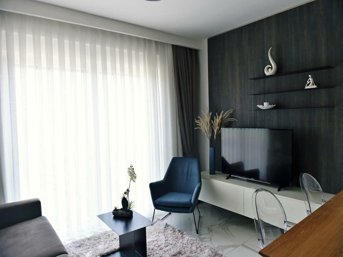 Apartments In Villa Ziza, Rooftop Swimming Pool Опатия Экстерьер фото