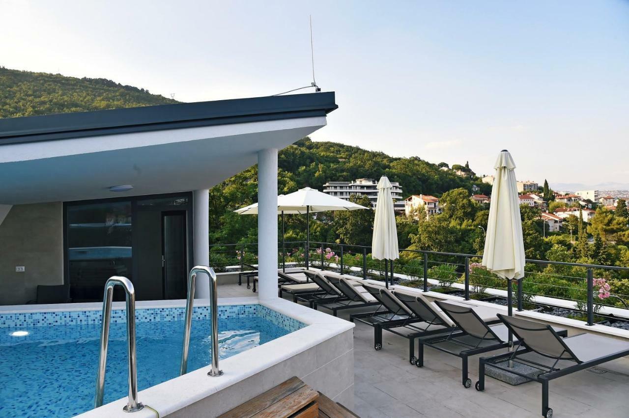 Apartments In Villa Ziza, Rooftop Swimming Pool Опатия Экстерьер фото