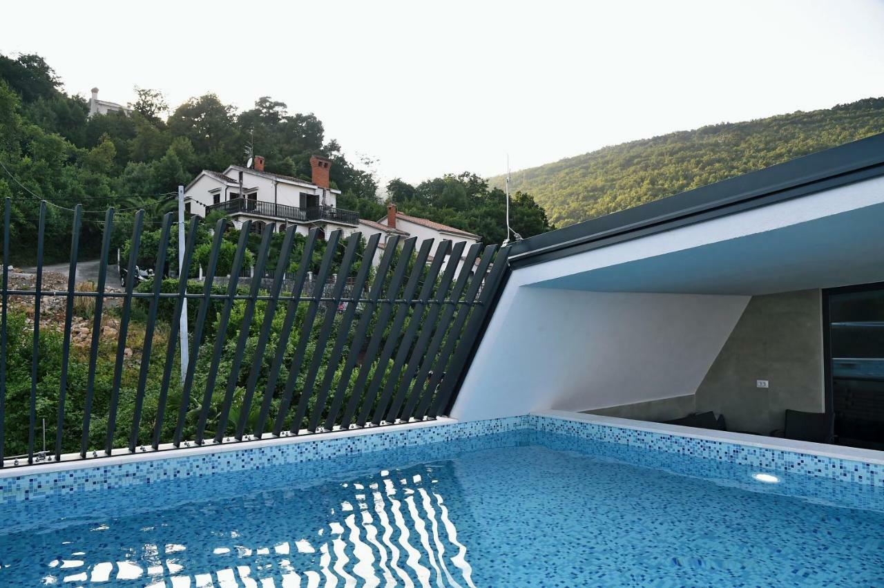 Apartments In Villa Ziza, Rooftop Swimming Pool Опатия Экстерьер фото