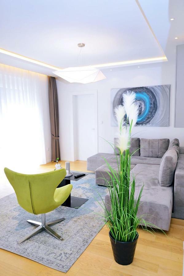 Apartments In Villa Ziza, Rooftop Swimming Pool Опатия Экстерьер фото